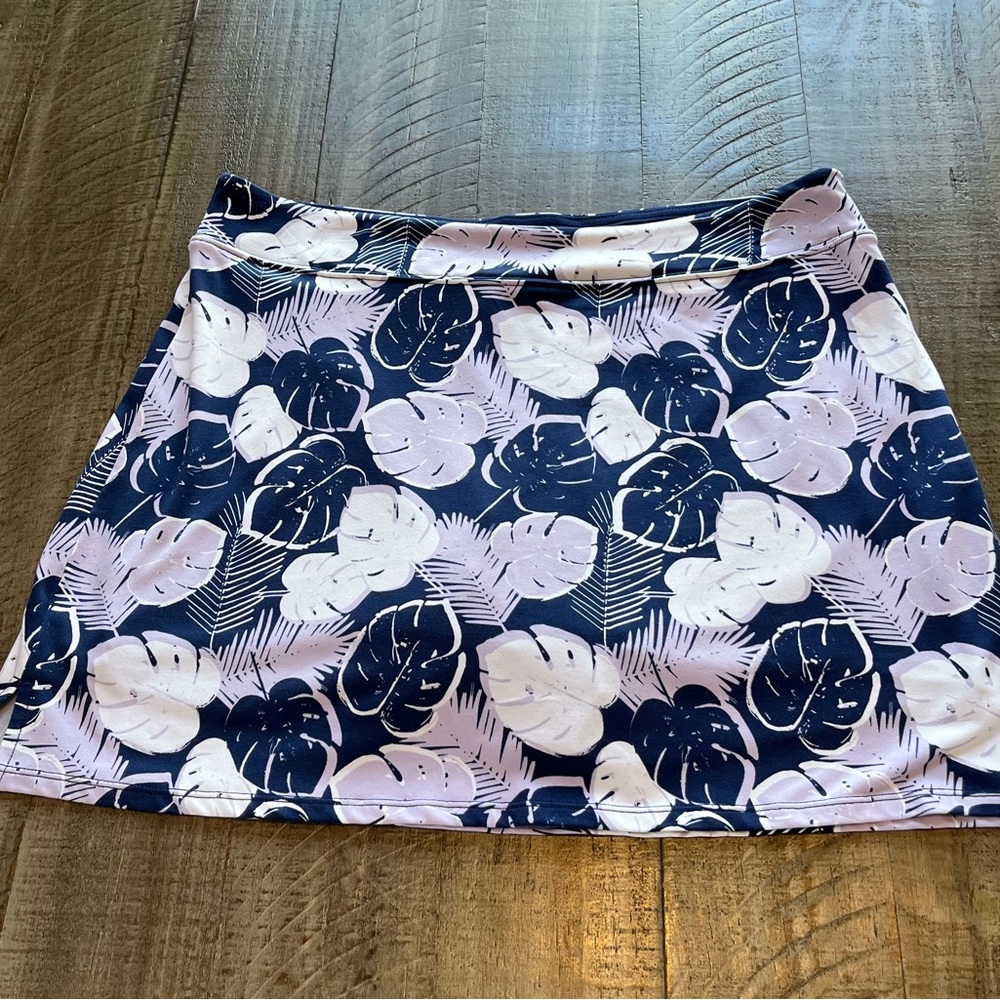 Tranquility skort large